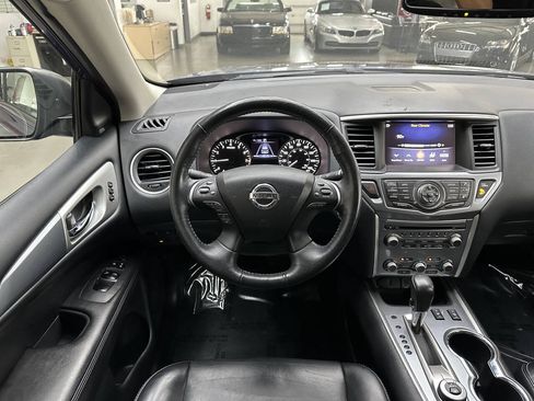 Used 2020 Nissan Pathfinder SL AWD/4WD image 21