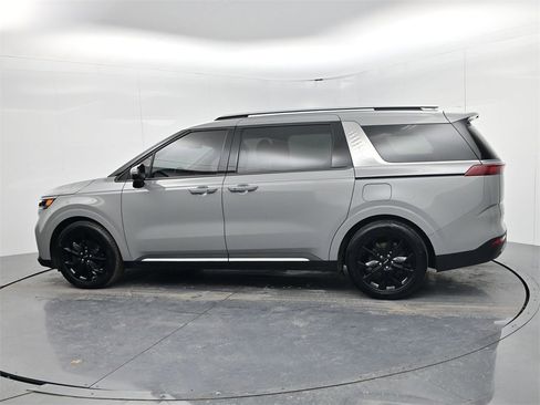 Certified 2024 Kia Carnival SX Prestige image 5