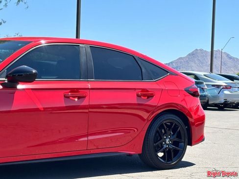 Used 2025 Honda Civic Sport image 8