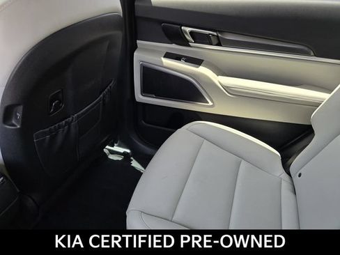 Certified 2024 Kia Telluride S FWD image 14