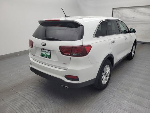 Used 2019 Kia Sorento LX FWD image 9