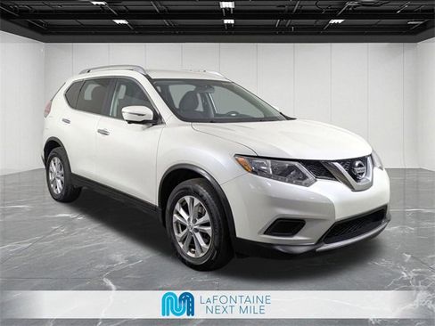 Used 2015 Nissan Rogue SV w/ SV Premium Package image 7