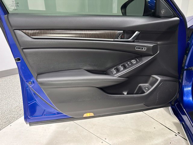 Used 2021 Honda Accord Touring image 12