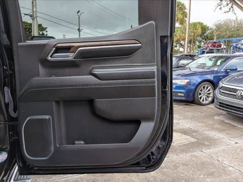 Used 2024 GMC Sierra 1500 SLE image 22