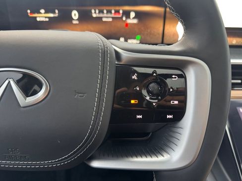 Used 2025 INFINITI QX80 Sensory image 23