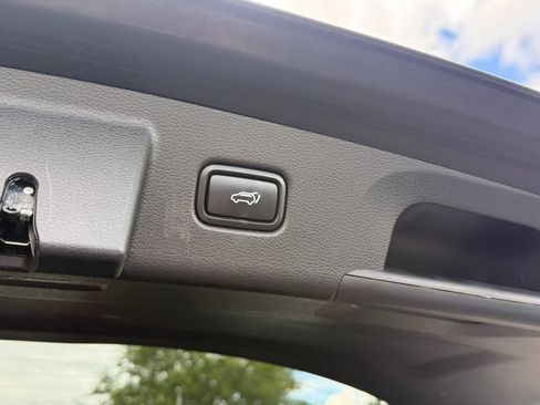 Used 2022 Kia Telluride SX w/ Nightfall Edition Package AWD/4WD image 11