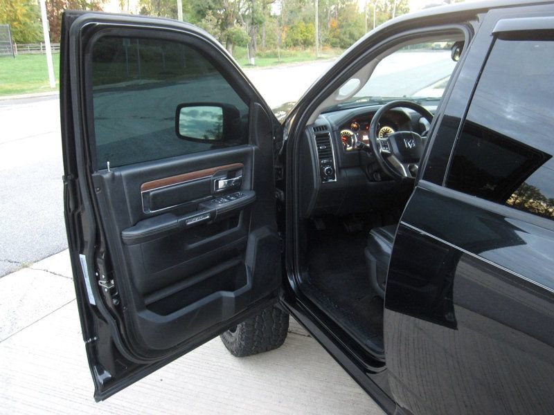 Used 2018 RAM 2500 Laramie w/ Sport Appearance Group AWD/4WD image 17