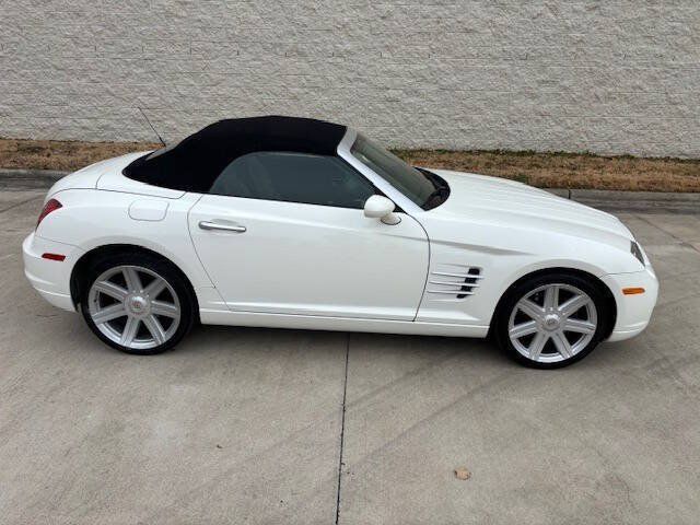 Used 2005 Chrysler Crossfire Limited RWD image 27