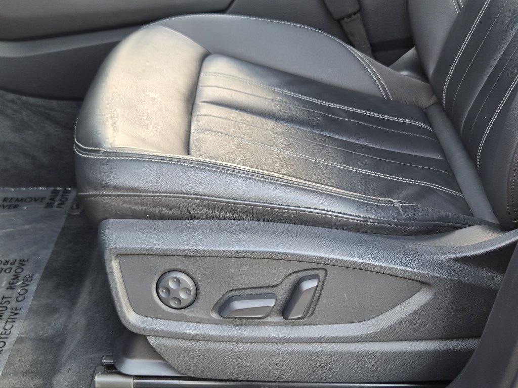 Used 2021 Audi Q5 e Premium Plus w/ Premium Plus Package AWD/4WD image 31