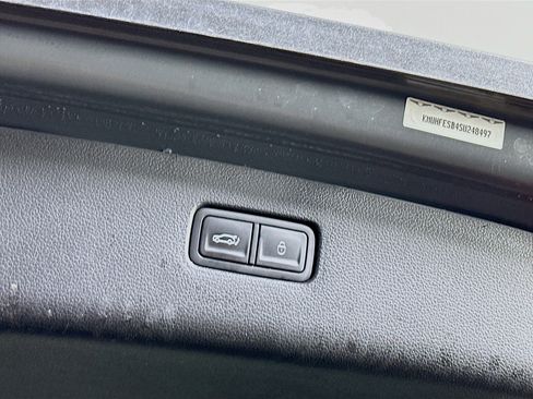 Used 2025 Genesis GV80 2.5T Standard AWD/4WD image 29