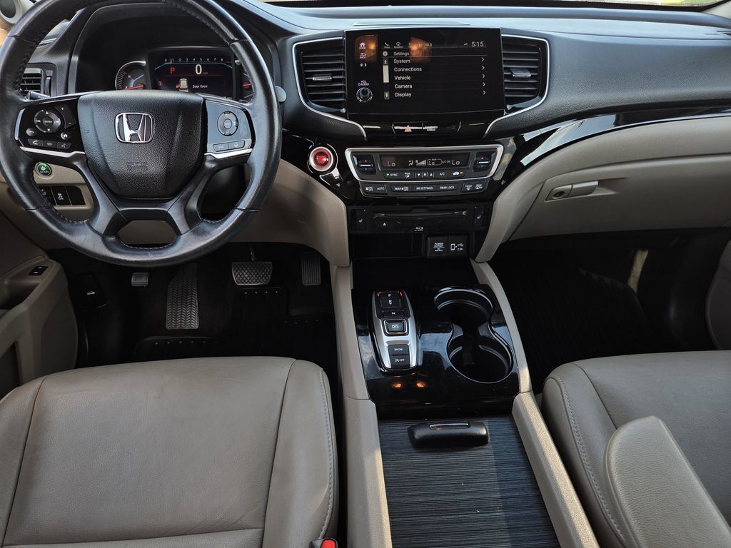 Used 2022 Honda Pilot Touring image 8