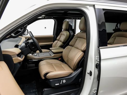 Used 2025 Lincoln Navigator L Black Label AWD/4WD image 44