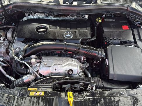 Used 2021 Mercedes-Benz GLA 250 image 35