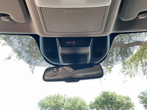 Used 2023 Nissan Rogue Platinum FWD image 19