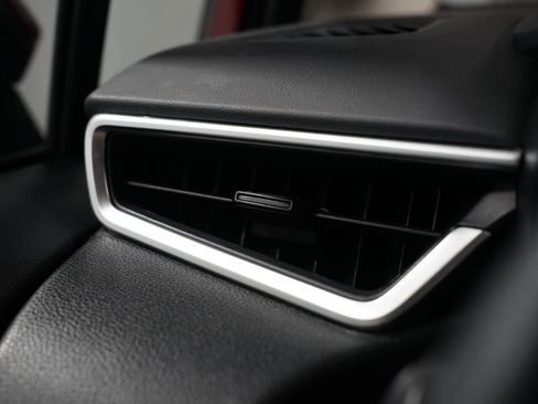 Certified 2022 Toyota Corolla LE FWD image 22