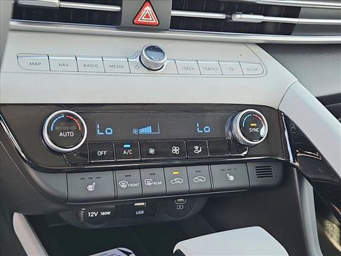 New 2026 Hyundai Elantra Limited FWD image 12
