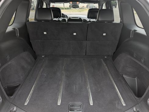 Used 2016 Jeep Grand Cherokee Limited AWD/4WD image 18