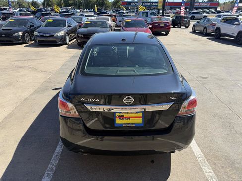 Used 2015 Nissan Altima 2.5 SL w/ Technology Package FWD image 6