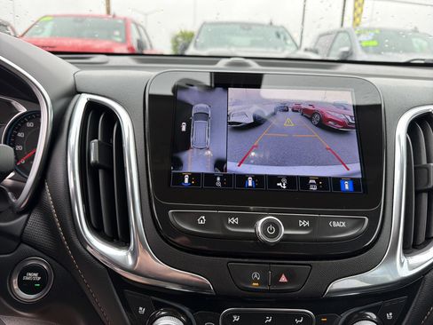 Used 2023 Chevrolet Equinox Premier AWD/4WD image 26