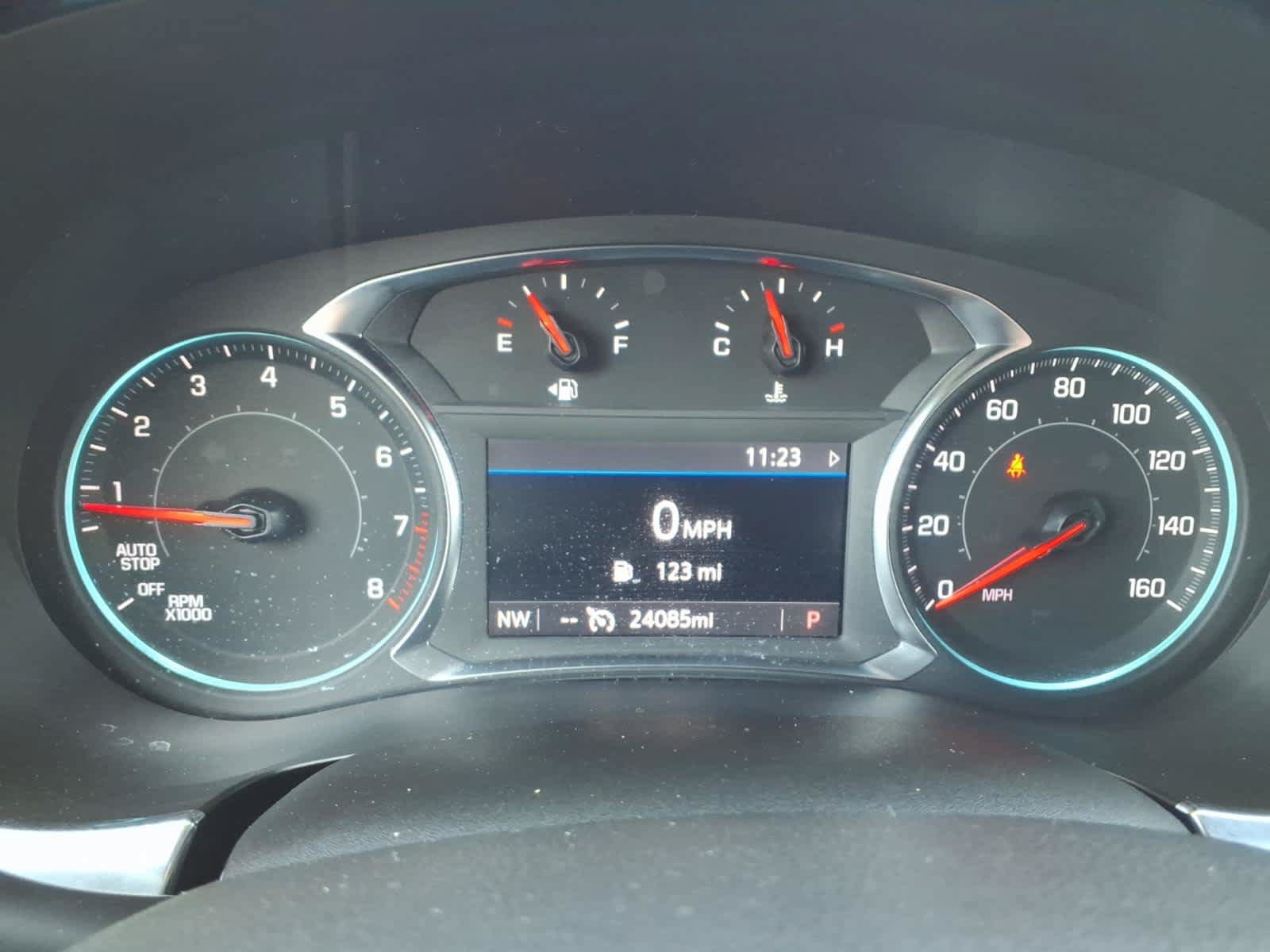 Used 2023 Chevrolet Traverse LT FWD image 40