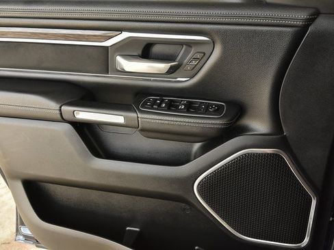 Used 2020 RAM 1500 Laramie image 17