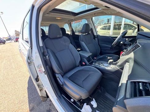 Used 2019 Subaru Forester Premium w/ All-Weather Package image 11