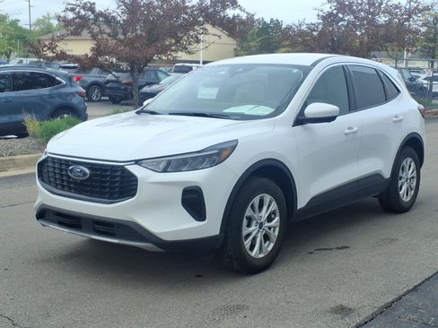 Certified 2024 Ford Escape Active w/ Tech Pack #2 AWD/4WD image 3