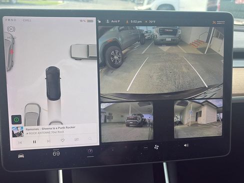 Used 2020 Tesla Model 3 Standard Range image 18