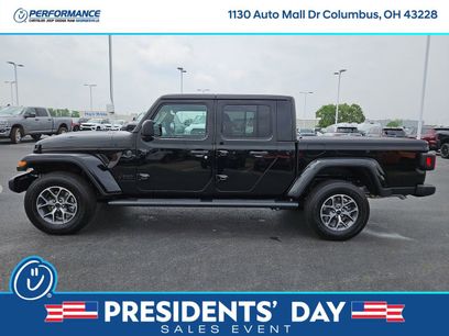 New 2025 Jeep Gladiator Sport