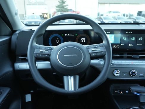 New 2026 Hyundai Kona SE image 14