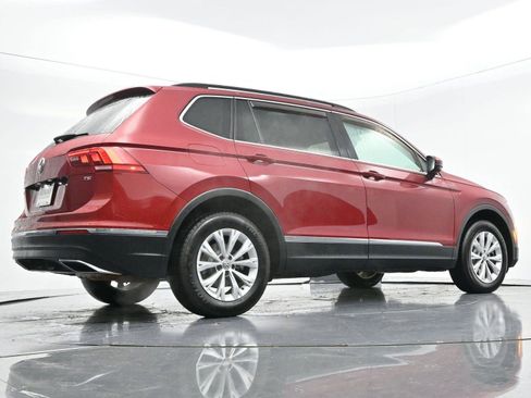 Used 2018 Volkswagen Tiguan SE w/ Panoramic Sunroof Package image 50