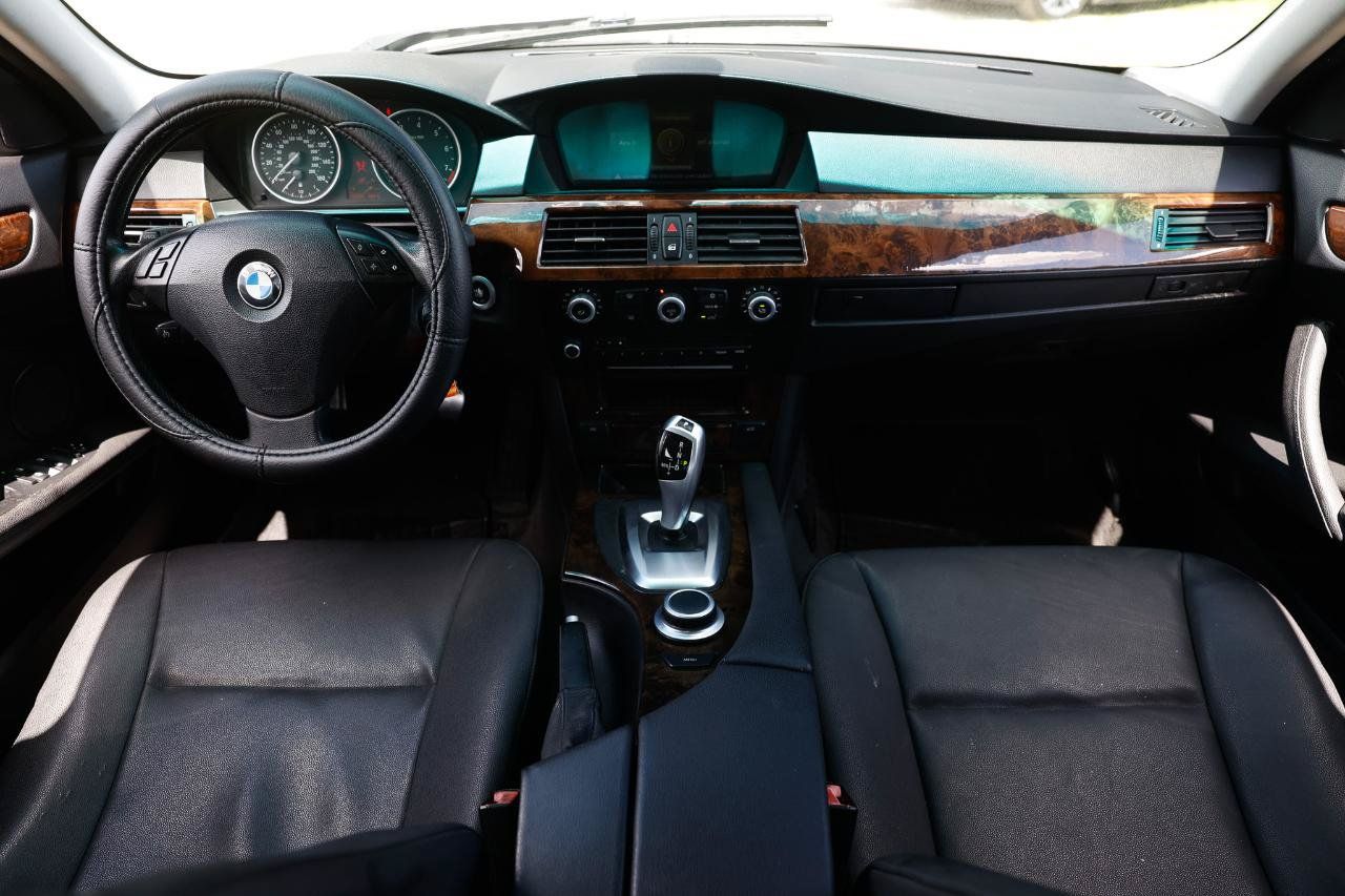 Used 2008 BMW 528i Sedan RWD image 2
