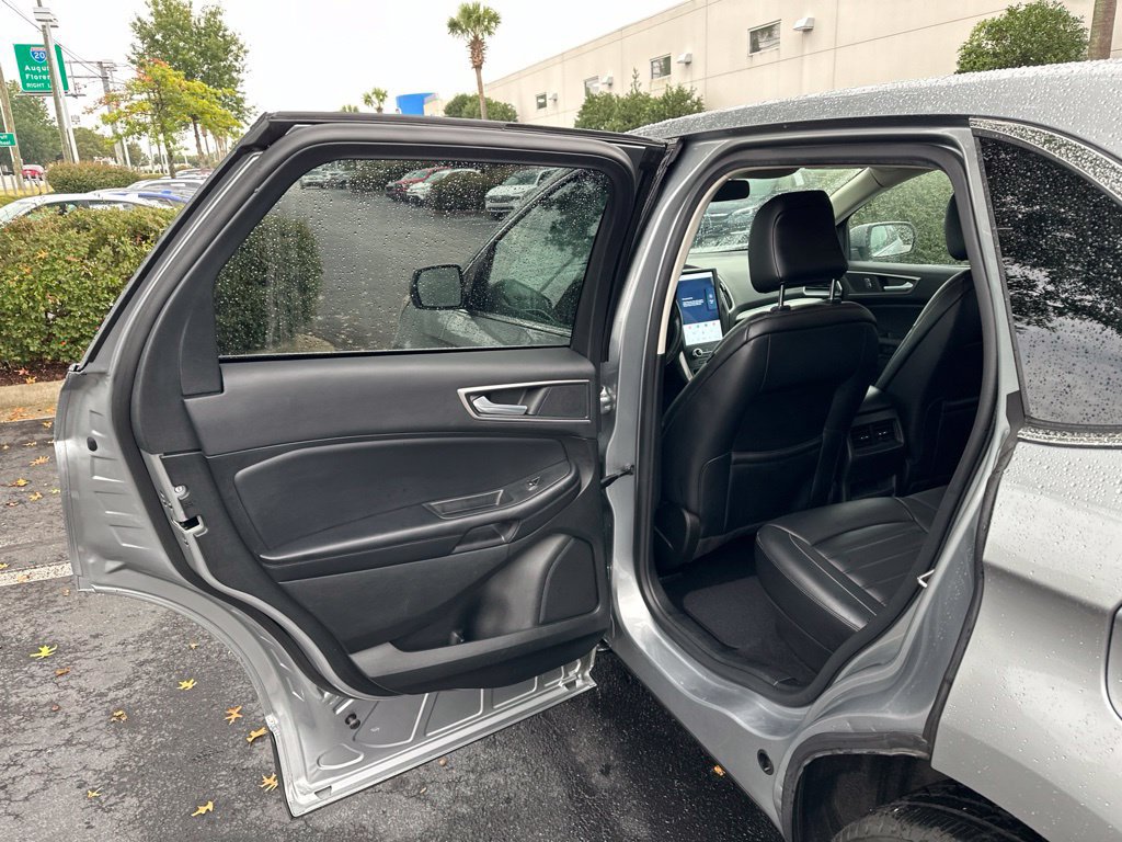 Used 2022 Ford Edge SEL AWD/4WD image 11