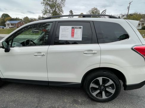 Used 2018 Subaru Forester 2.5i Limited image 4