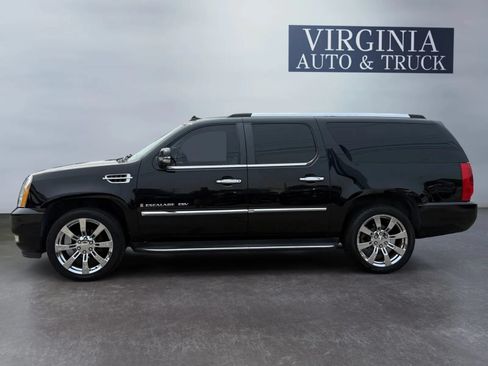 Used 2008 Cadillac Escalade ESV AWD image 2