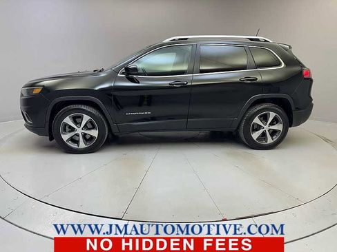 Used 2019 Jeep Cherokee Limited image 2