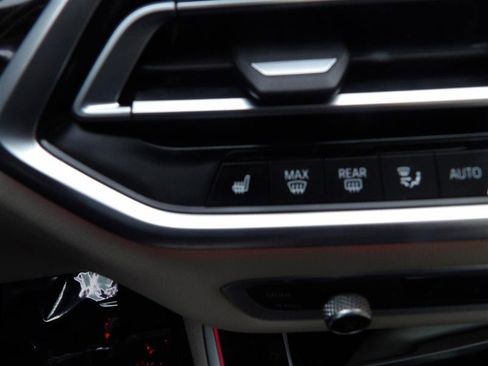 Used 2020 BMW X5 xDrive40i w/ Premium Package image 24