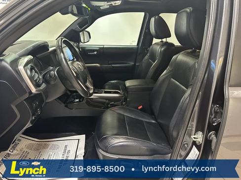 Used 2020 Toyota Tacoma Limited AWD/4WD image 8