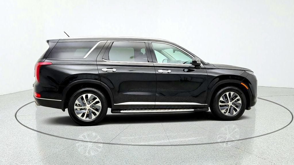 Used 2022 Hyundai Palisade SEL FWD image 4