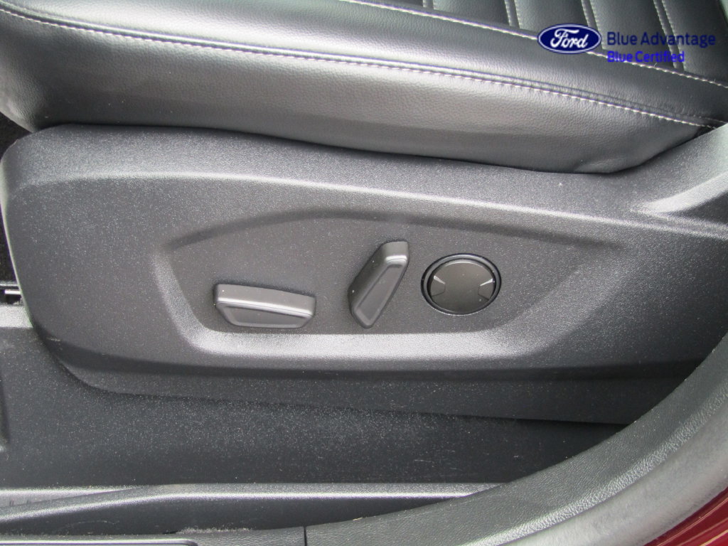 Certified 2024 Ford Edge SEL w/ Convenience Package AWD/4WD image 17