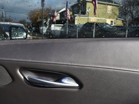 Used 2019 Cadillac XT4 Luxury w/ Cold Weather Package image 27