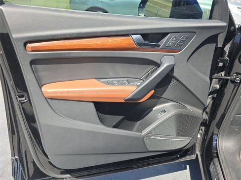 Used 2023 Audi Q5 Premium Plus w/ Premium Plus Package image 15