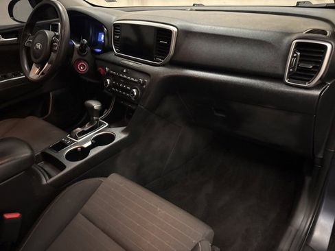 Certified 2020 Kia Sportage LX w/ LX Popular Package image 22