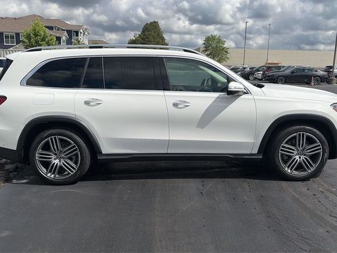 Used 2024 Mercedes-Benz GLS 450 4MATIC image 6