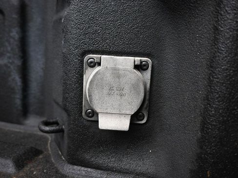 Used 2022 Chevrolet Silverado 2500 High Country w/ Safety Package II image 63