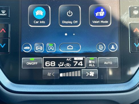 Certified 2025 Subaru Crosstrek 2.5i Limited w/ Crosstrek Mirror Package image 22