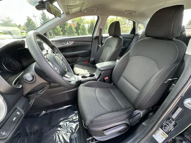 Used 2021 Kia Forte LXS FWD image 14