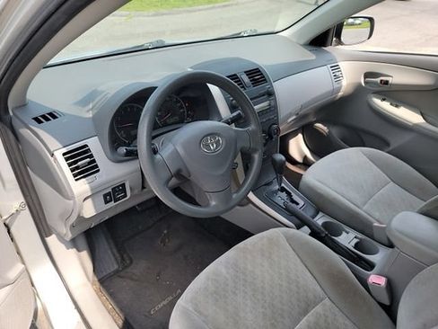 Used 2009 Toyota Corolla LE FWD image 9