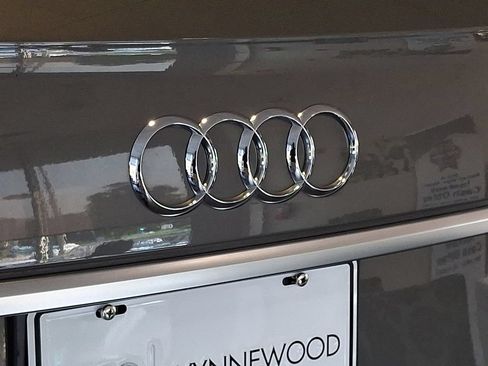 Used 2023 Audi Q5 2.0T Premium w/ Convenience Package AWD/4WD image 30