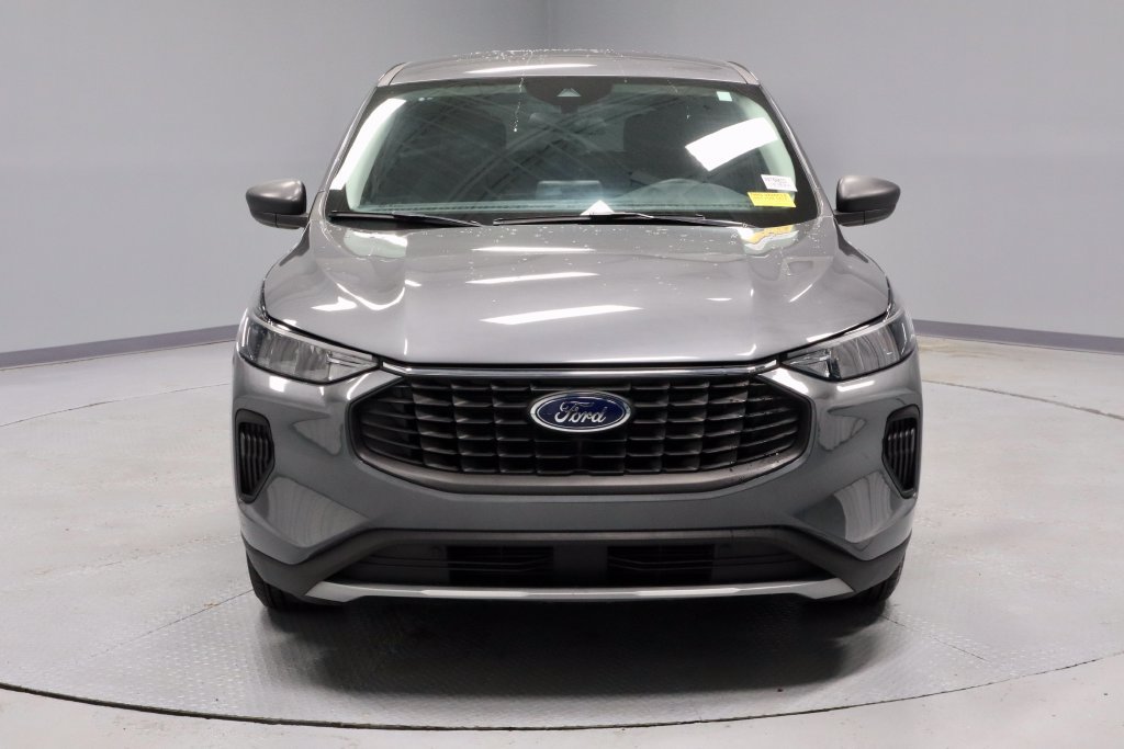 Used 2023 Ford Escape Active w/ Cold Weather Package FWD image 6